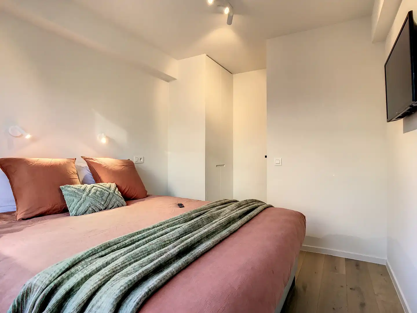 Centraal gelegen twee-kamer appartement nabij de Lippenslaan foto 9