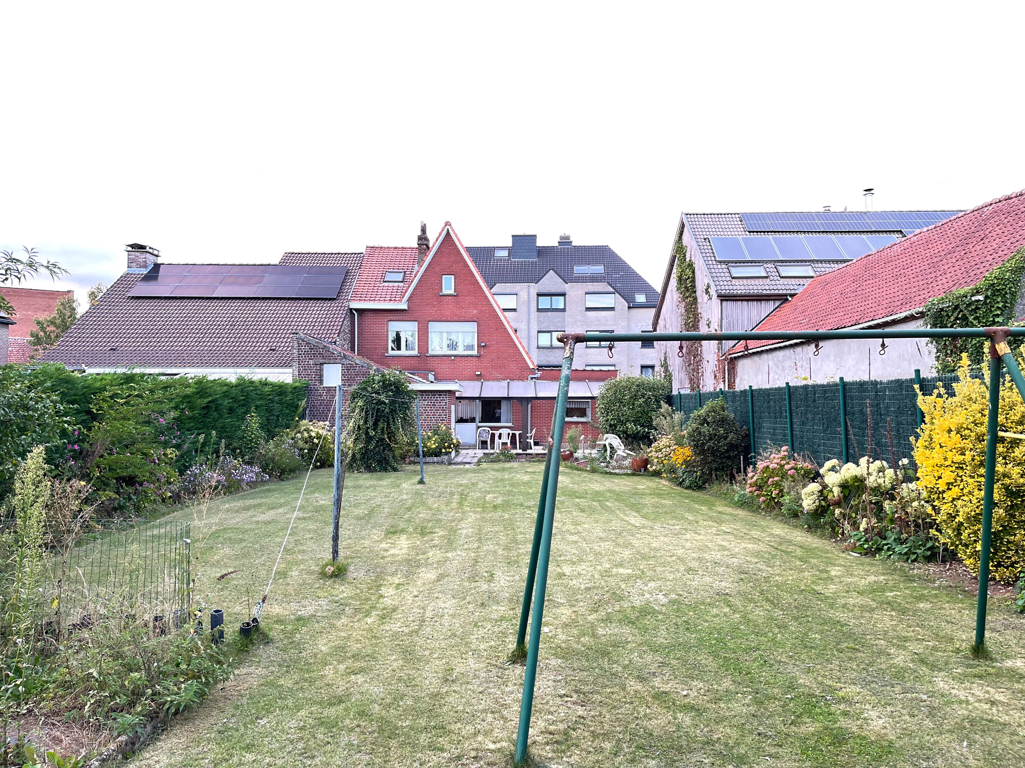 Toffe gezinswoning met heel fijne tuin foto 28