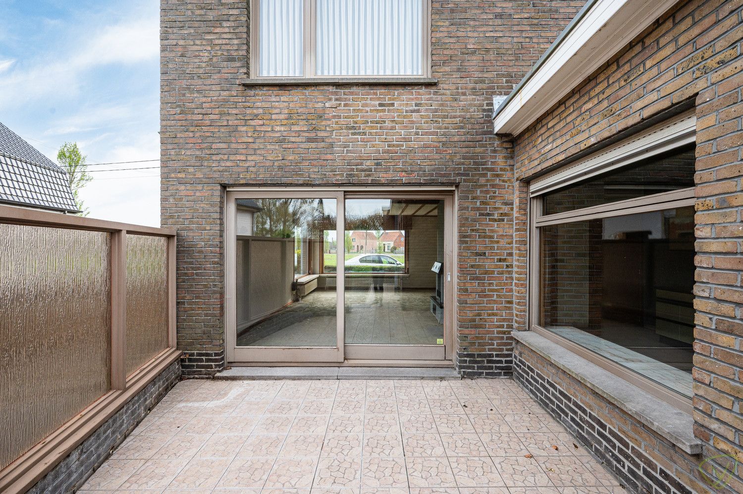 Verrassend ruime te renoveren woning te Oosteeklo! foto 18