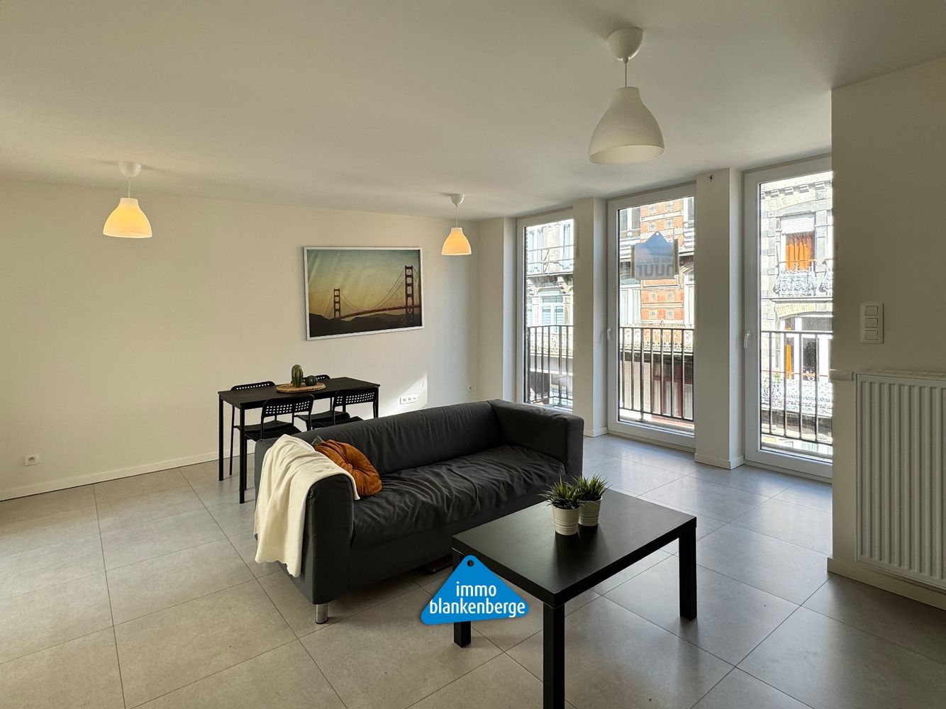 Zeer ruim triplex appartement met huislift, vlak bij de Zeedijk van Blankenberge foto 4