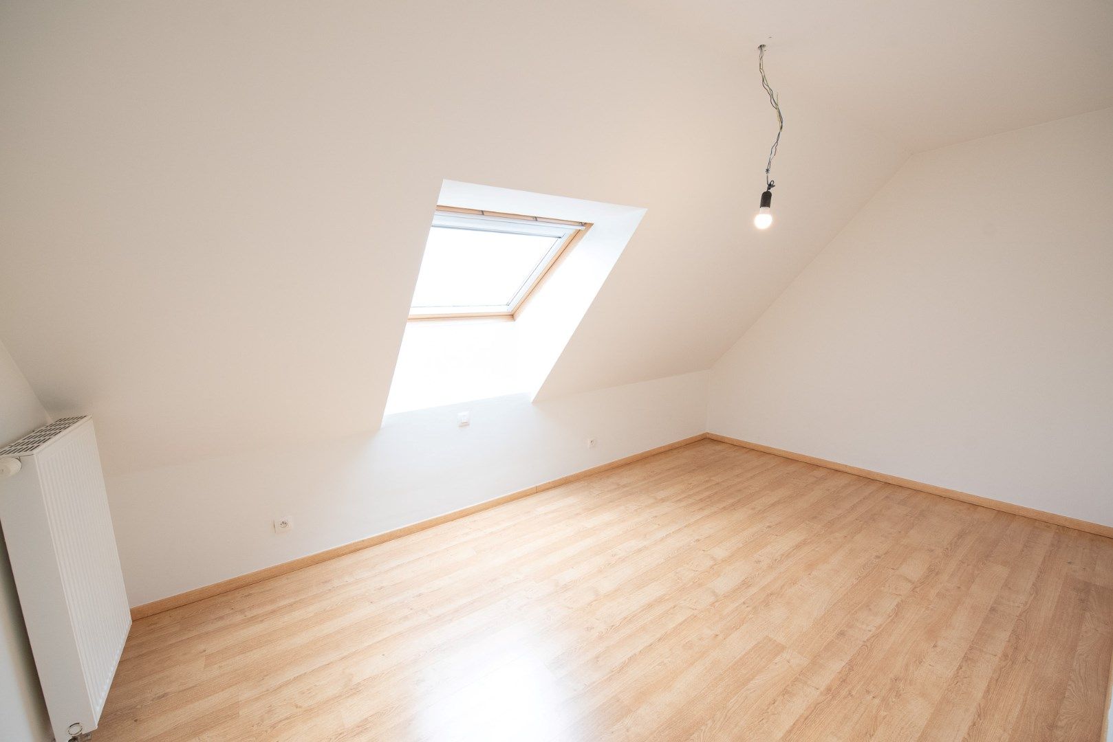 Recent en ruim duplex appartement met 4 slaapkamers! foto 14