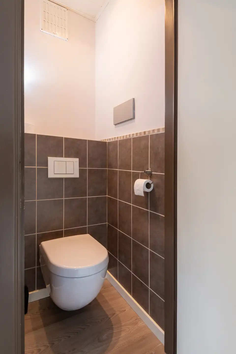 Instapklaar 2-slaapkamerappartement met zonnig terras te koop in De Panne. foto 13