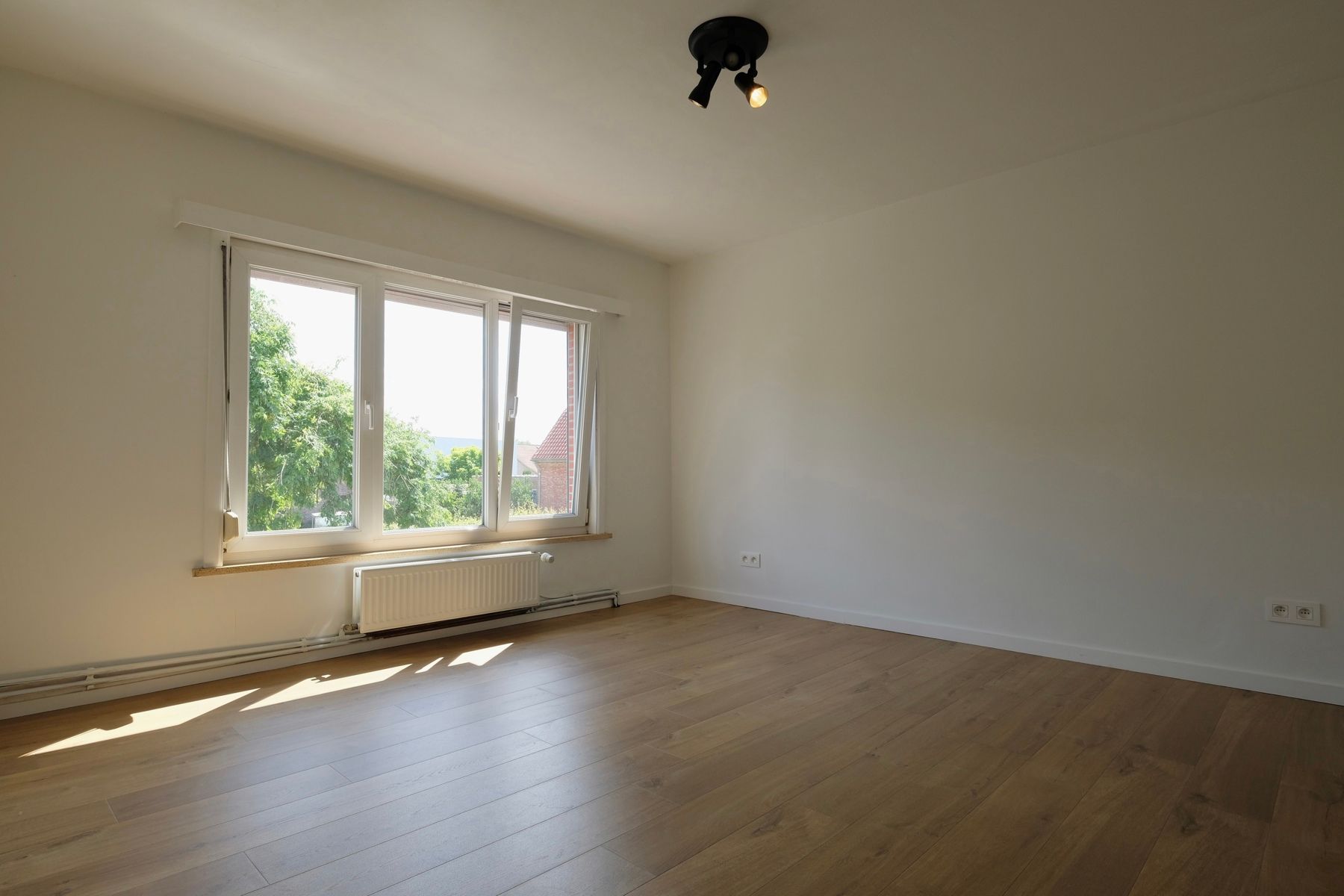 Charmante gezinswoning met tuin op landelijke locatie foto 8