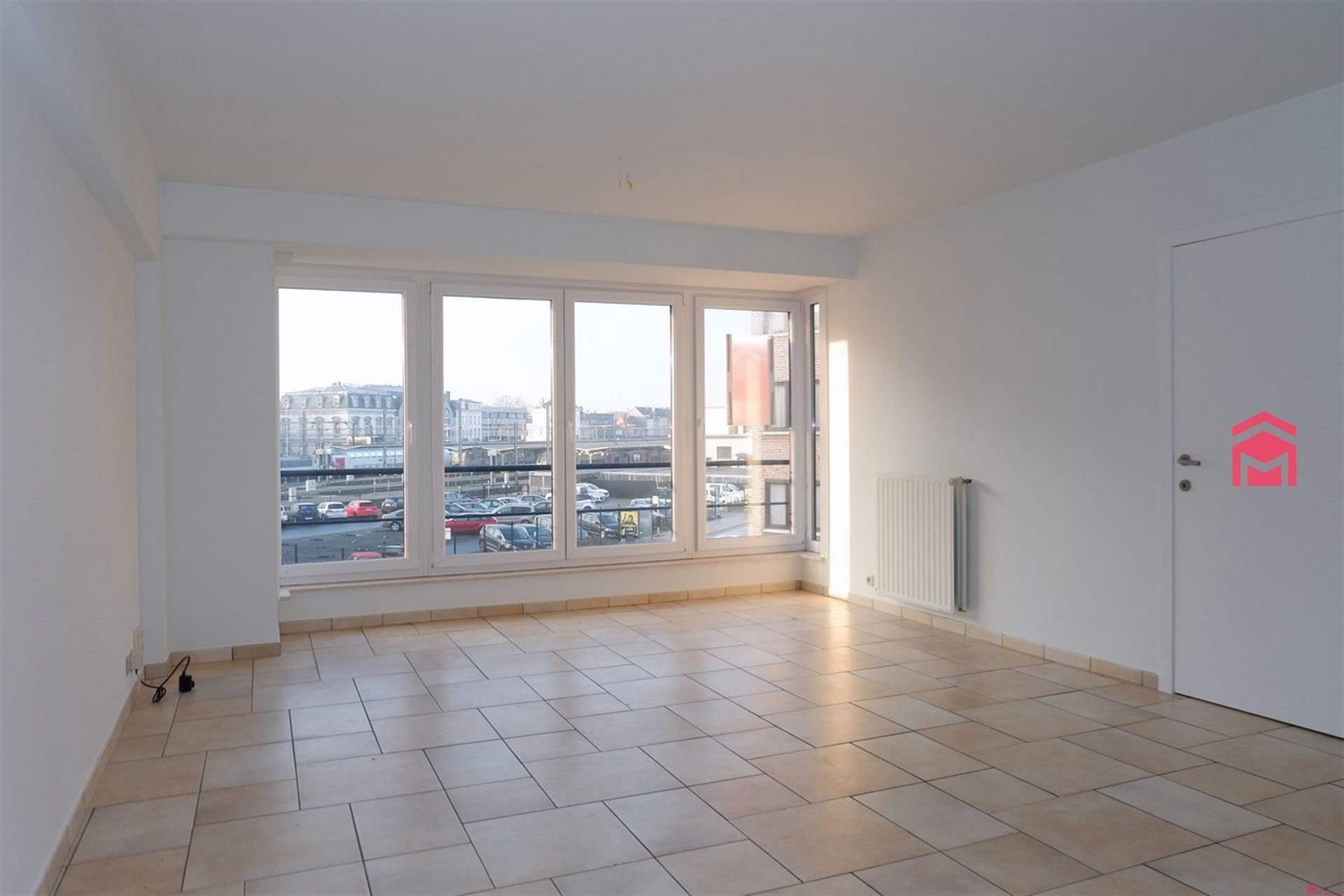 Lichtrijk appartement met 2 slaapkamers te huur in hartje Kortrijk foto 3