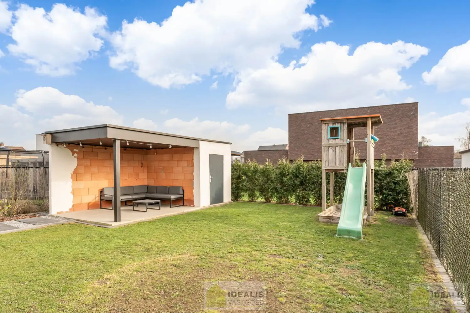 RECENTE, PERFECT ONDERHOUDEN EN MODERN OPGETROKKEN WONING foto 8