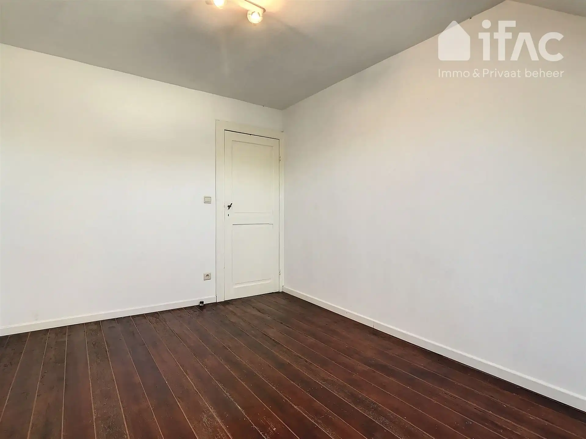 Karaktervol herenhuis met 5 slaapkamers en leuke tuin foto 22