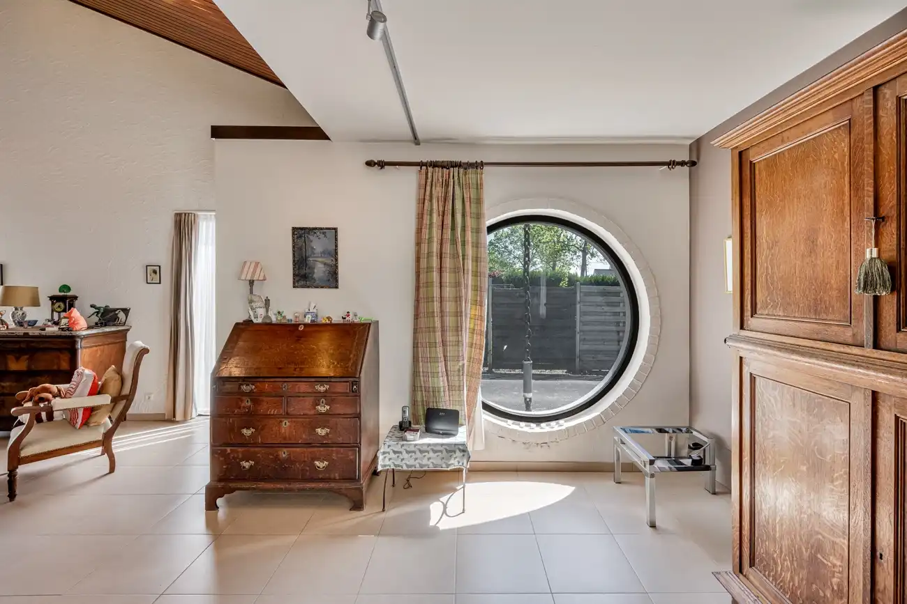 Architecturale gelijkvloerse open woning met inpandige garage op toplocatie nabij het centrum van Lochristi! foto 12