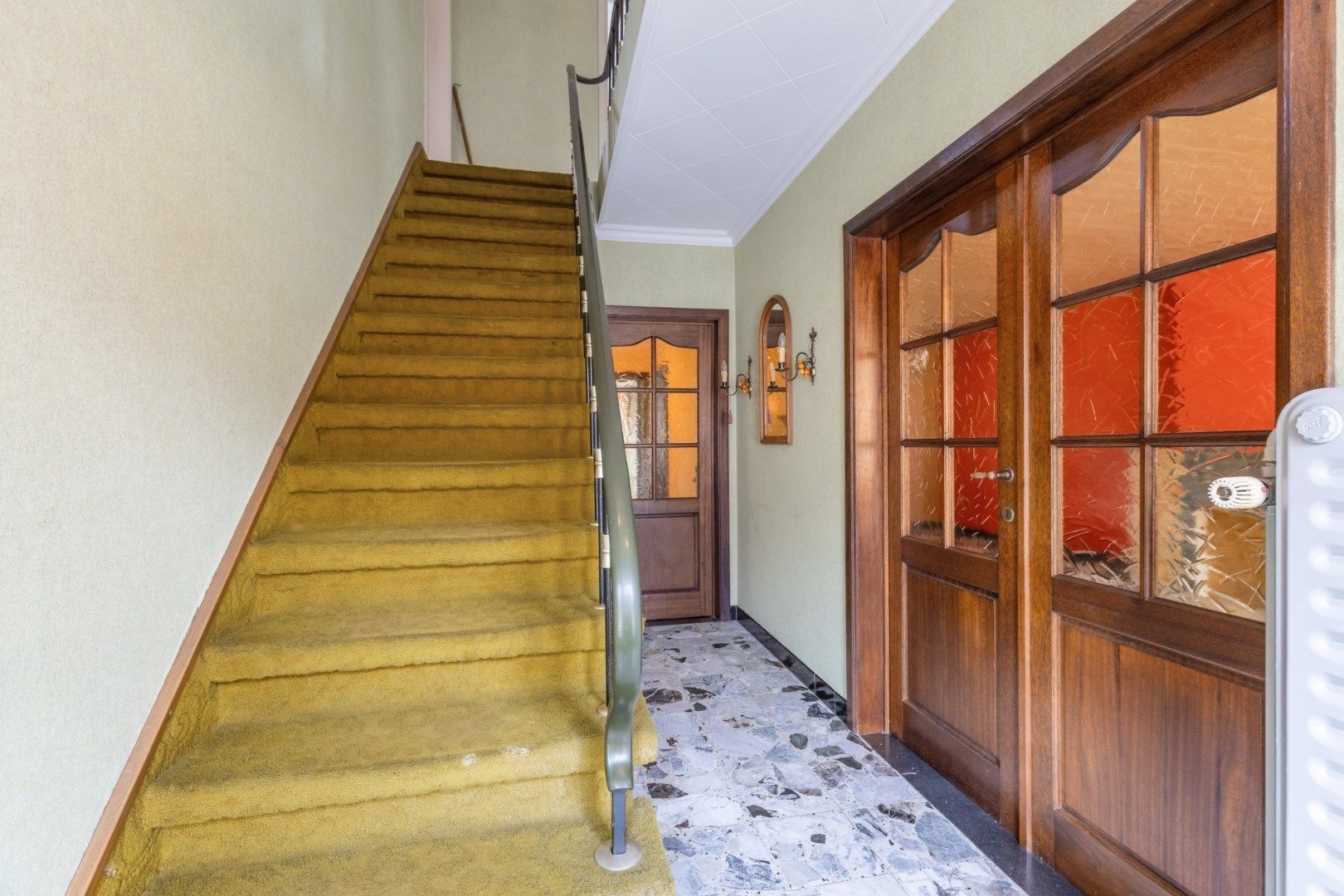 Ruime woning met 4 slaapkamers, garage en diepe tuin met inrit foto 13