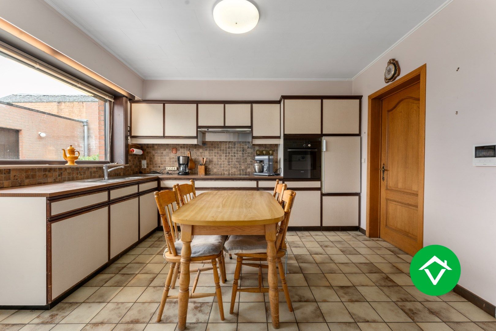 Instapklare woning met 3 slaapkamers en garage te Hooglede foto 8