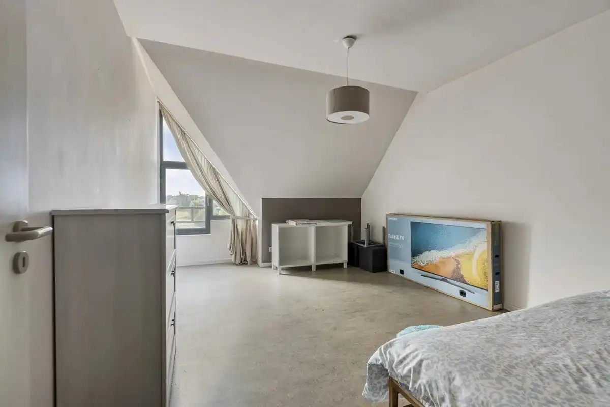 RUIM DUPLEXAPPARTEMENT VAN 144 M² MET 3 SLPK'S IN HASSELT foto 17