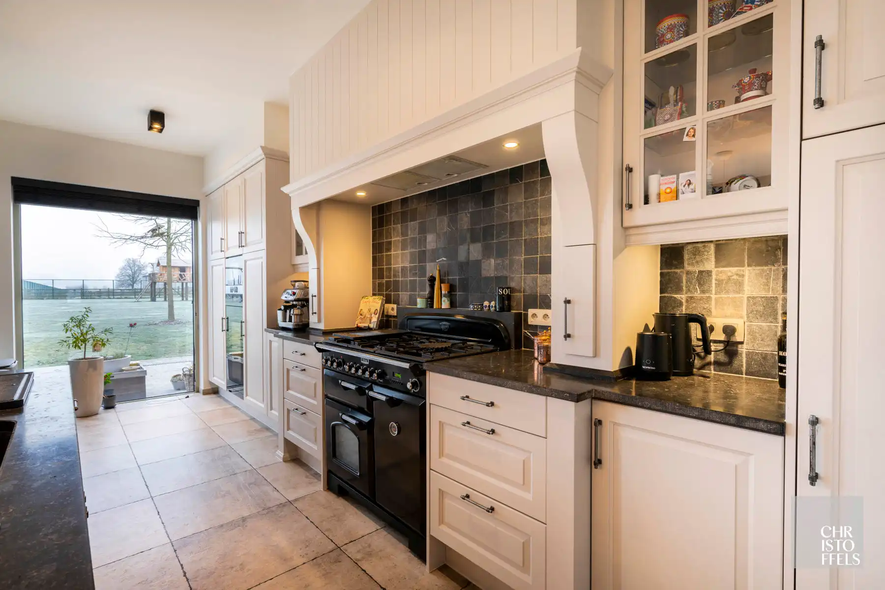 Statig gerenoveerd herenhuis met landelijke charme en hedendaags wooncomfort foto 22