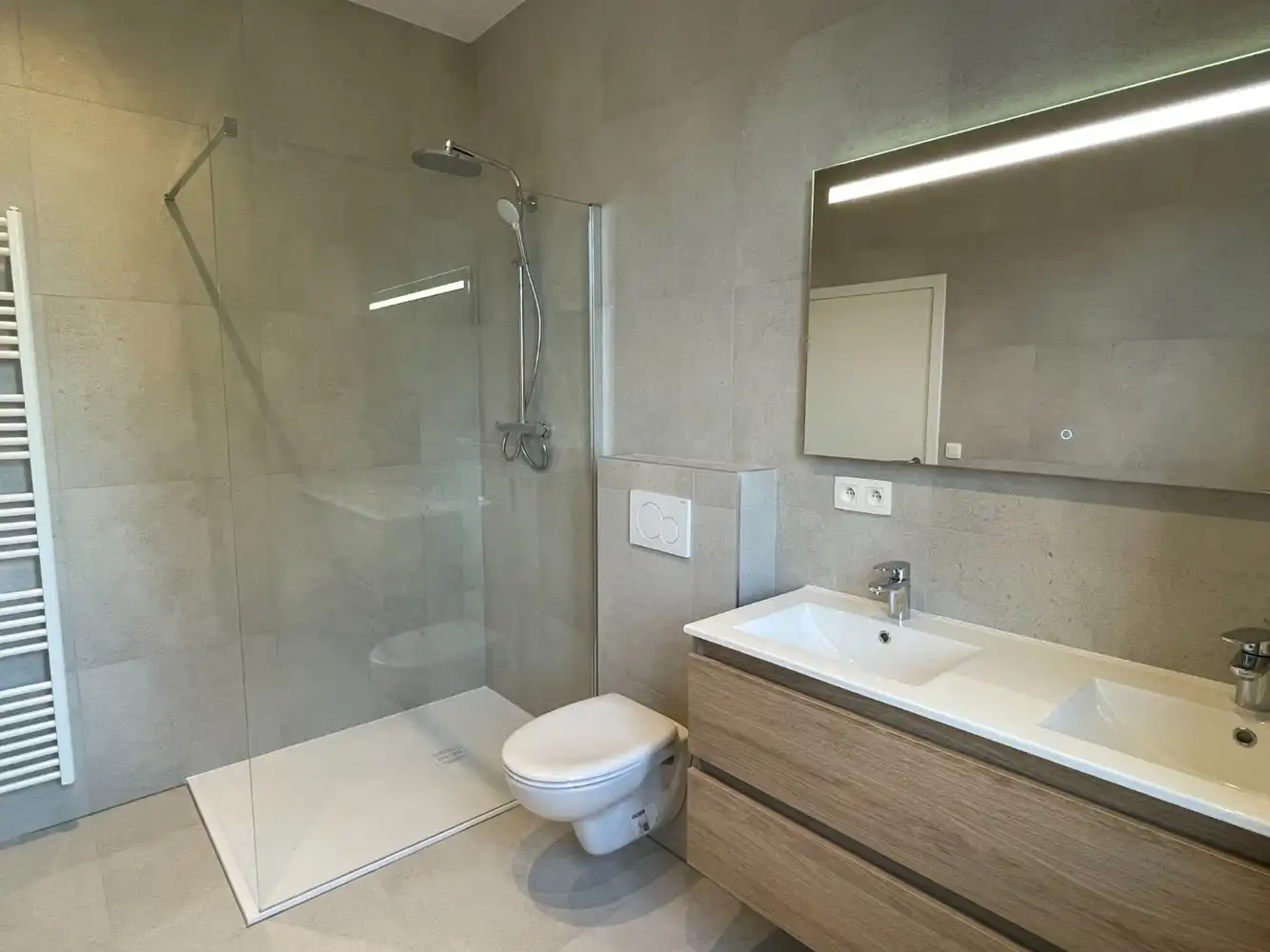 Instapklare, energiezuinige rijwoning met zonnig terras nabij Provinciedomein Kessel-Lo foto 17