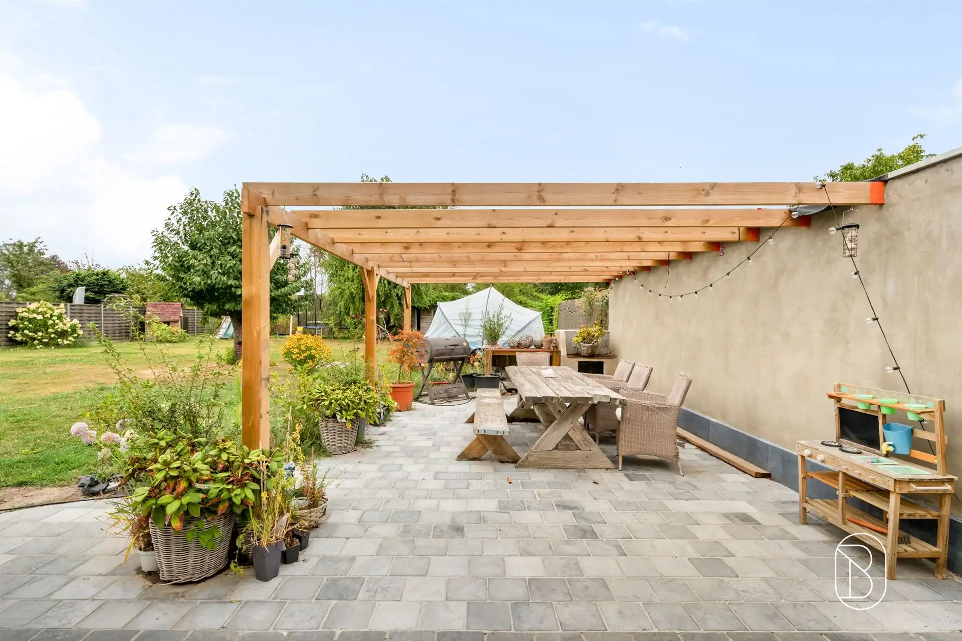 Mooi gerenoveerde woning te Beveren-Leie met 4 kamers foto 4