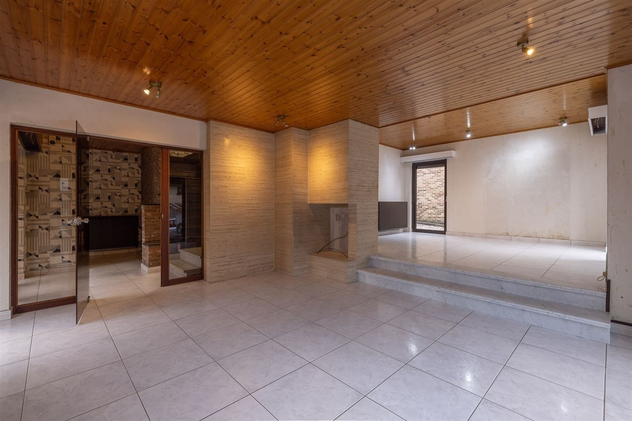 Ruim huis met praktijkruimte en 4 slaapkamers foto 10