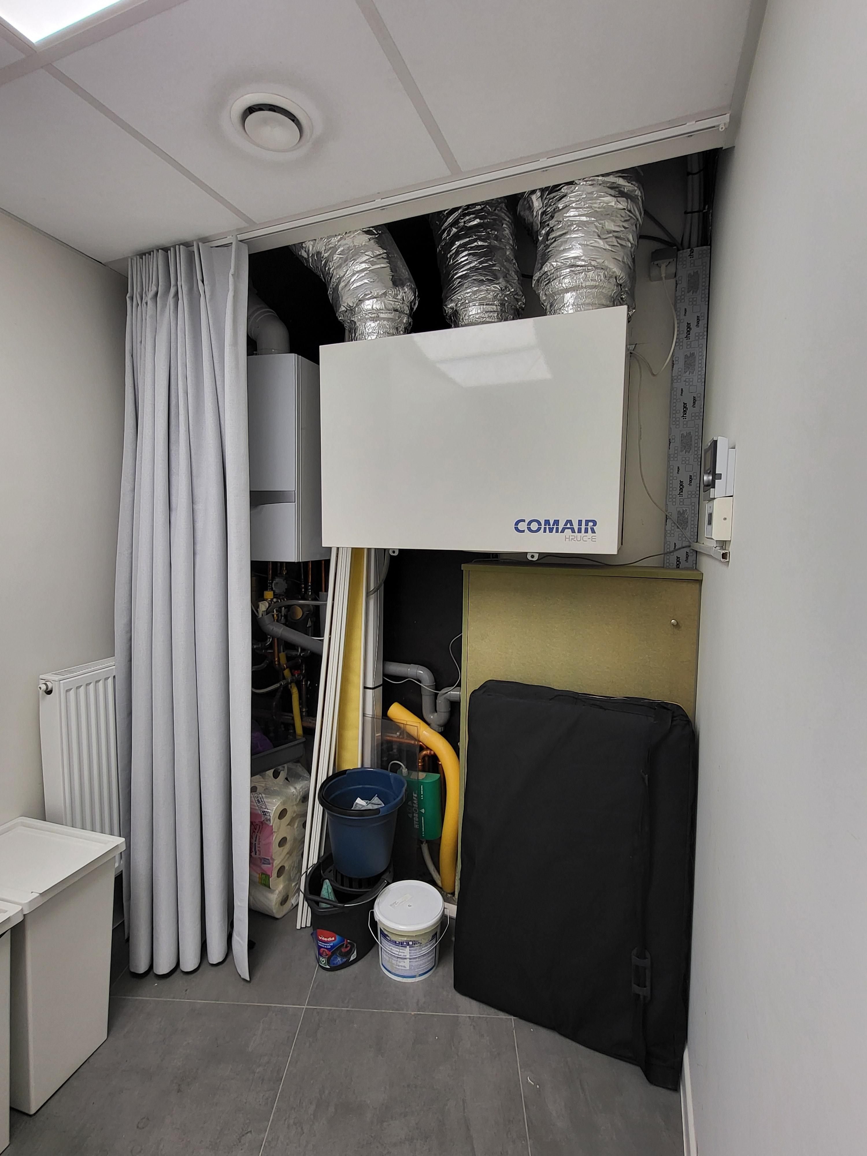 Modern handelspand (2017) op topligging in Zottegem! foto 13