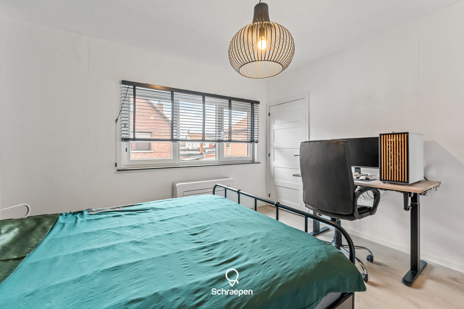Charmante rijwoning met 2 slpks én stadstuintje nabij Genk-Centrum! foto 19