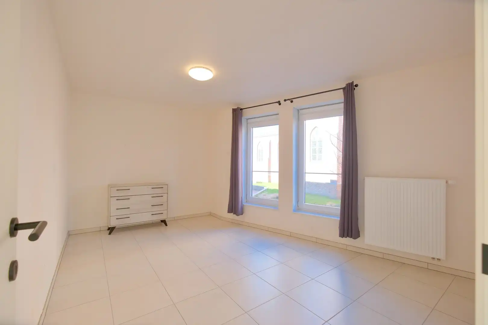 Recent app. met 2 slpks, prachtig terras en staanplaats! foto 13