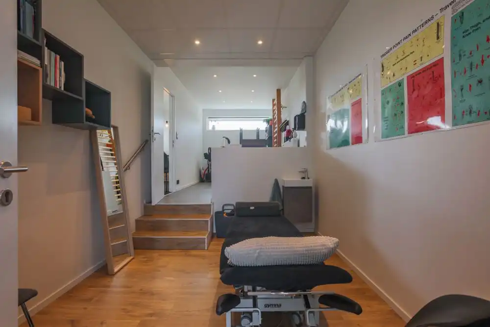 Vernieuwde woning met praktijk in de Arendswijk foto 13