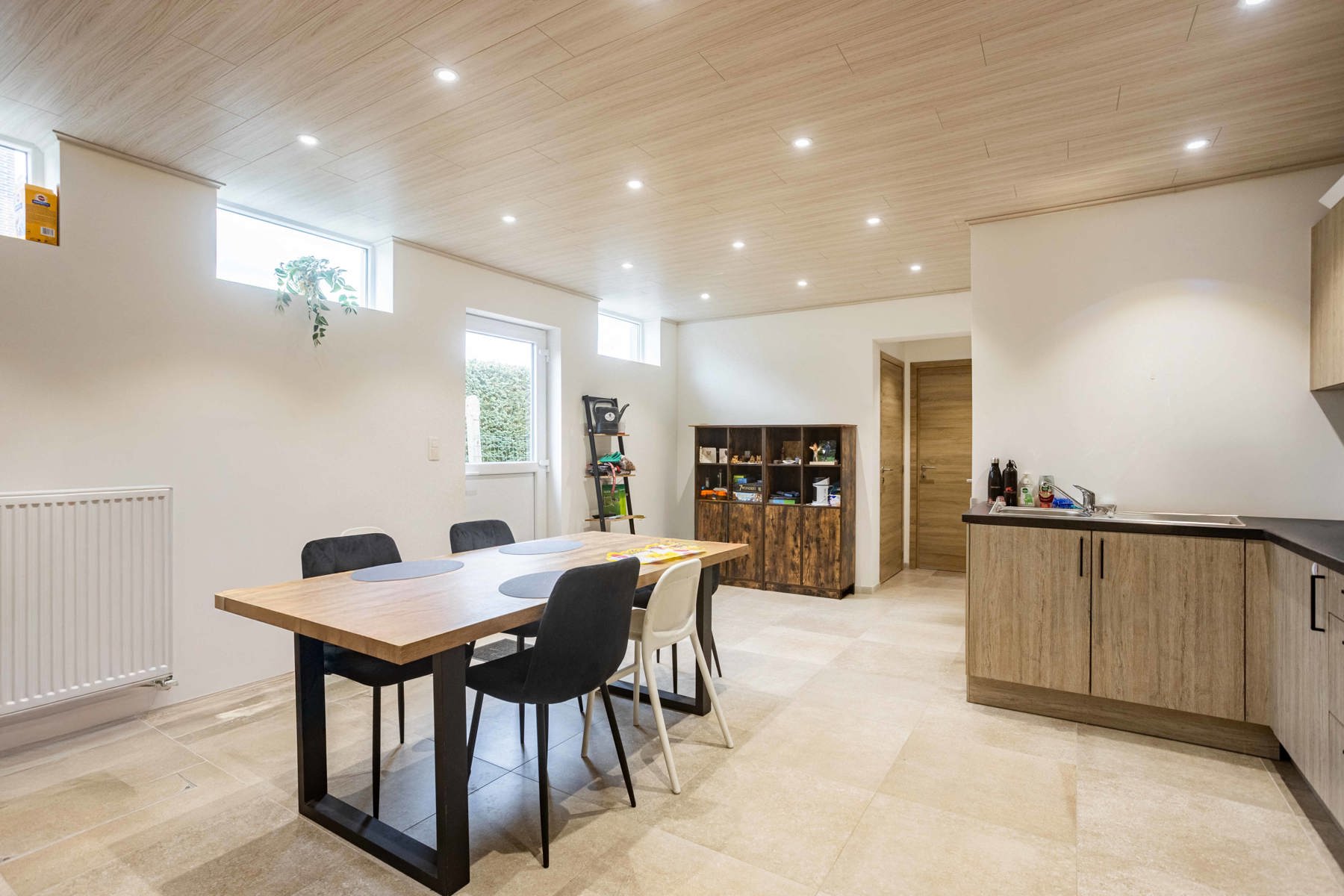 Prachtig gerenoveerde woning te koop in Geraardsbergen foto 9