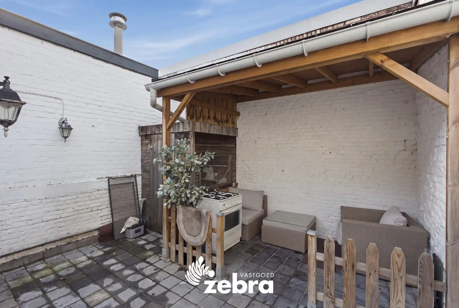 Op te frissen woning met stadskoer nabij centrum Kortrijk! foto 21
