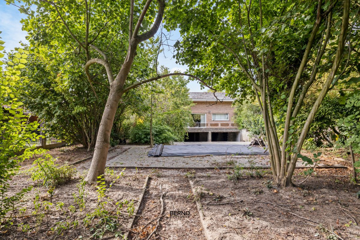 Ruime laagbouwvilla met 5 slaapkamers en 150 m² kelder/garage in Lede foto 17