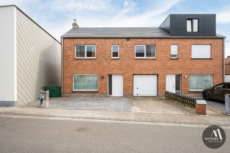 Ruime woning met 3 slaapkamers foto 2