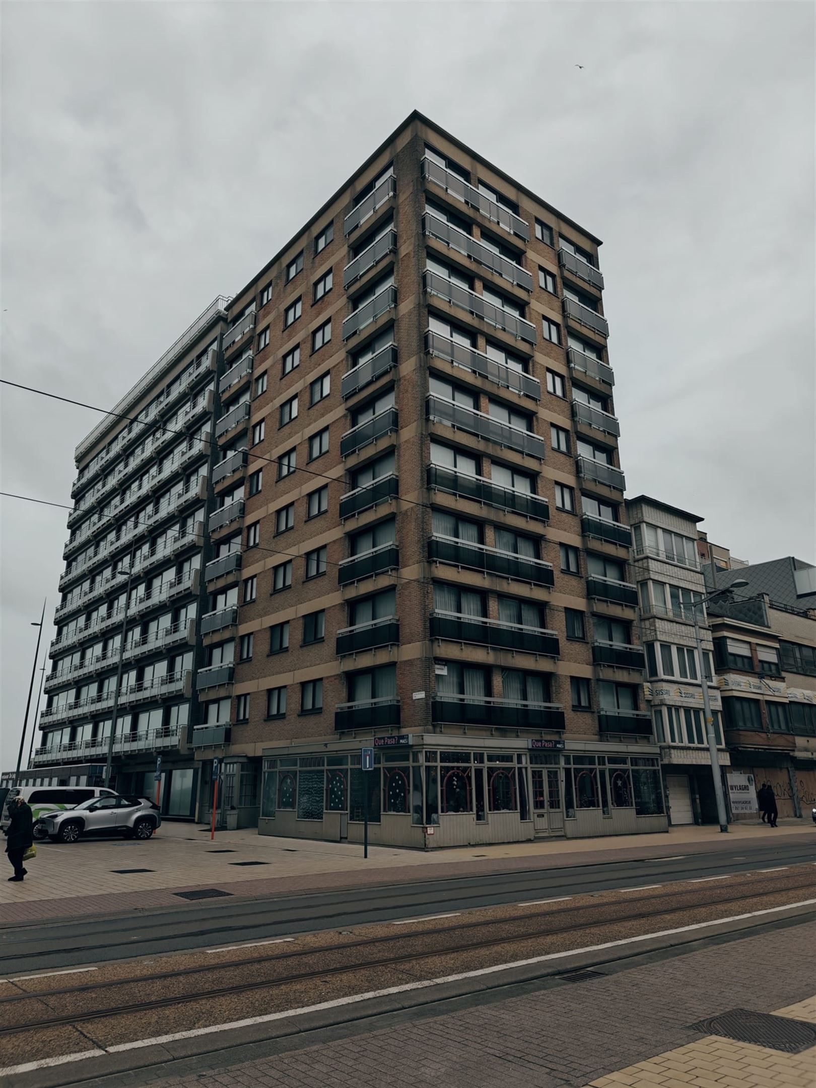 Te koop: Ruim appartement met zeezicht in Middelkerke. foto 8