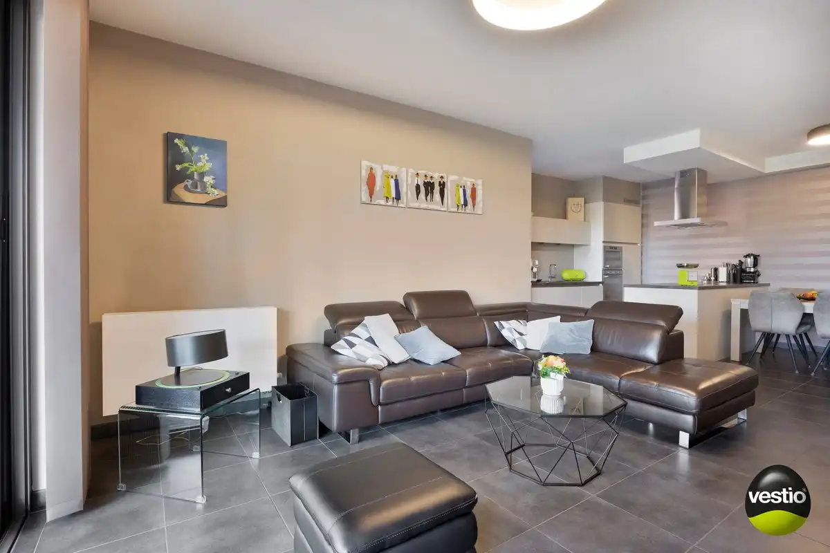 Instapklaar gelijkvloers appartement met uitzonderlijk groot terras op toplocatie in Hasselt foto 6