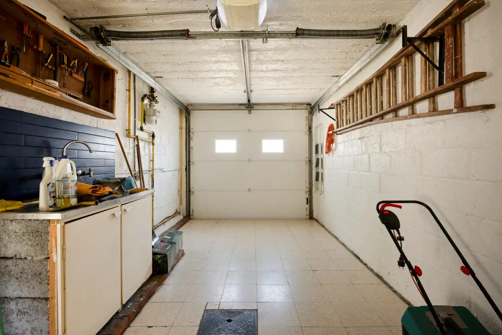 Gezellig ingerichte woning met garage en tuin - stadsrand Tongeren foto 19