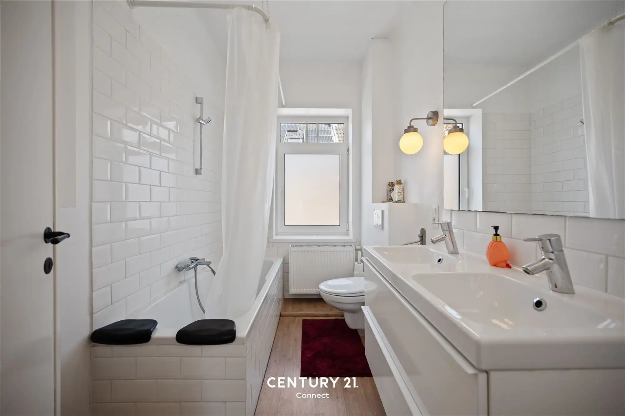 Instapklare rijwoning met tuin. foto 13