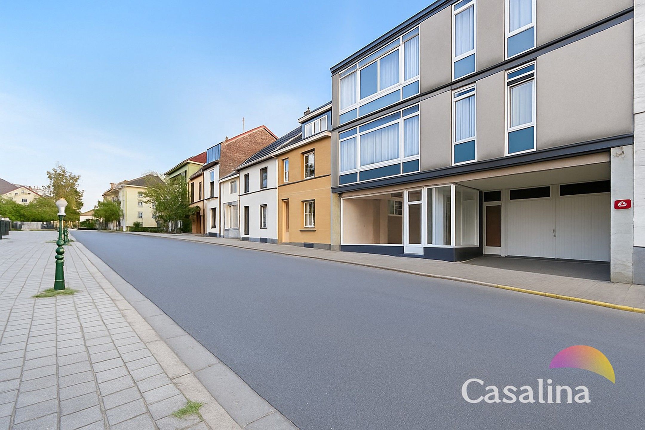 Commerciële ruimte van 104 m² - ideaal gelegen foto {{pictureIndex}}