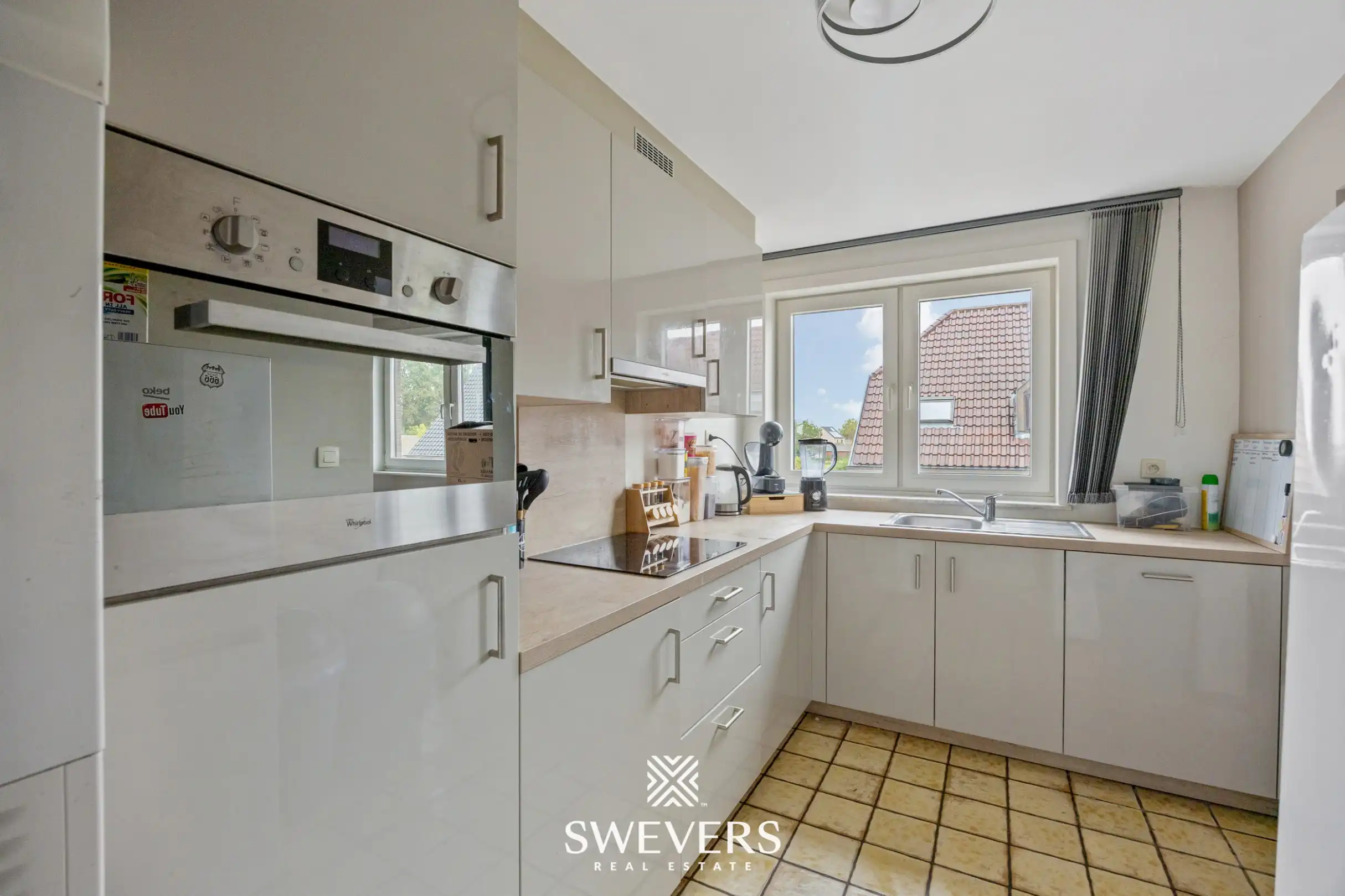Ruim appartement van 121 m² woonoppervlakte en garagebox foto 9