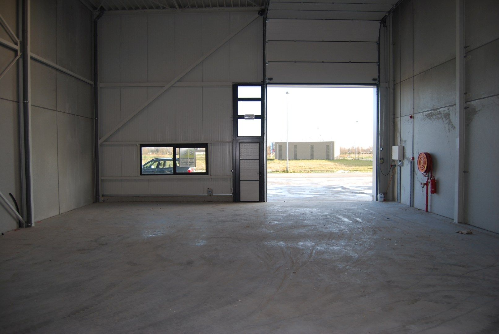 Loodsen met bureel te koop foto 3