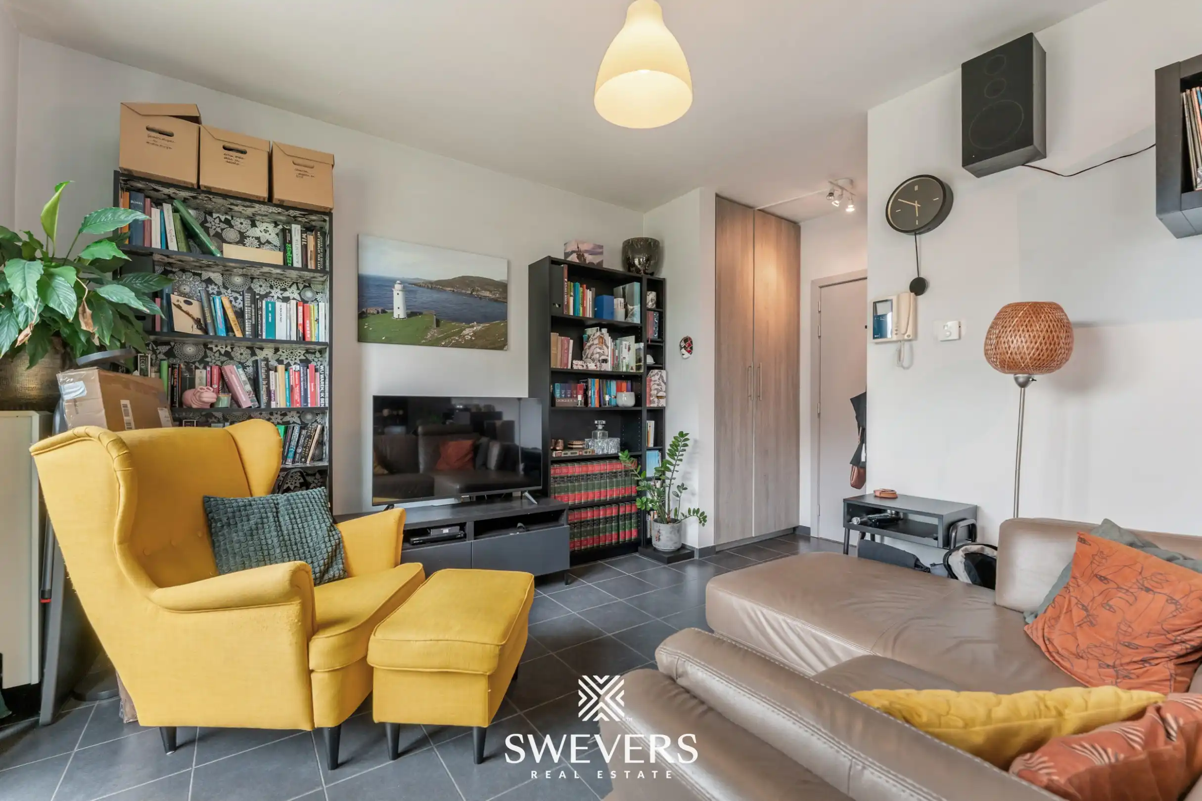 Instapklaar 1-slpk appartement mét terras op TOPlocatie te Hasselt foto 5