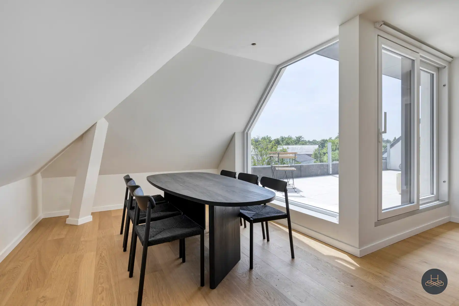 Kwalitatief afgewerkte penthouse tegenover Bloso-domein foto 4