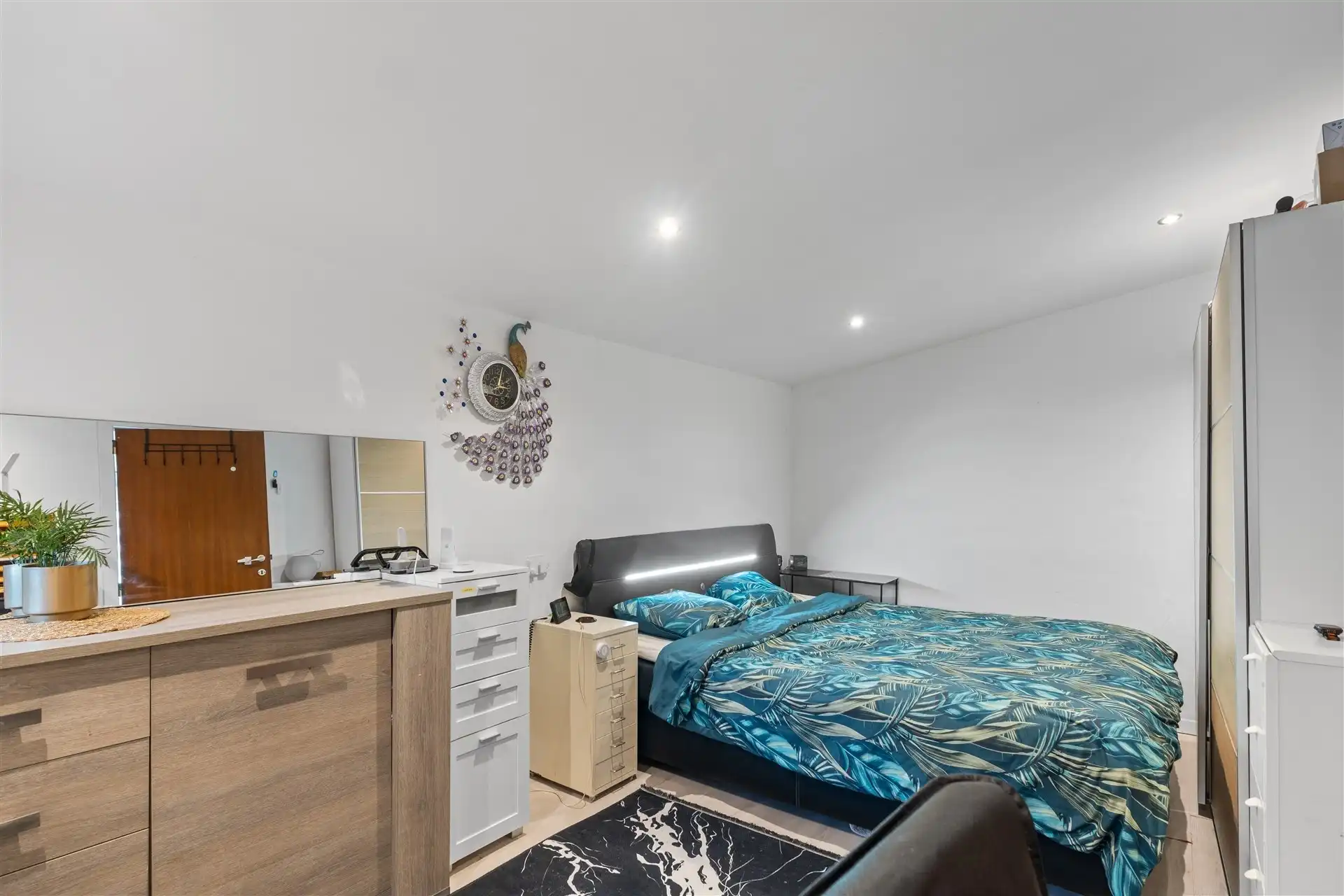 Instapklare, halfopen bebouwing, met 6 slaapkamers, op 329m² grond te Overmere.  foto 19