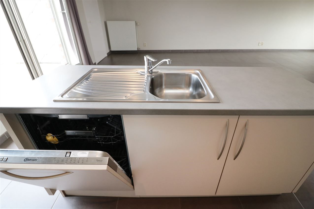 Duplex appartement op 2e verdiep (lift) met 2 slpk., mooi groot terras en dubbele garage   foto 32