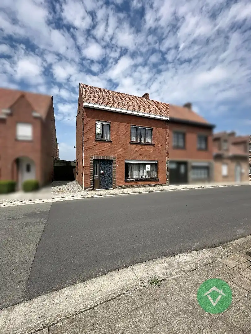 Solide woning met 3 slaapkamers, garage en tuin op topligging in Beerst nabij Diksmuide foto 2