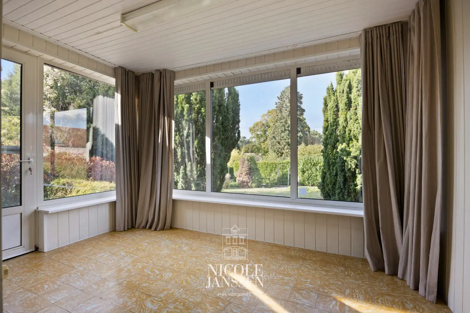 Split-level woning  foto 10
