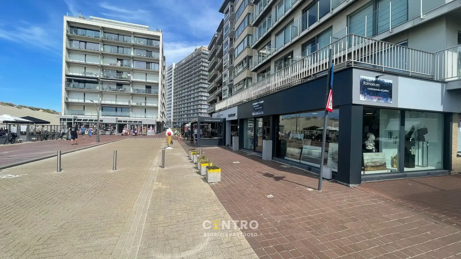 Exclusieve WINKELRUIMTE met kelder op de ZEEDIJK van Koksijde foto 10