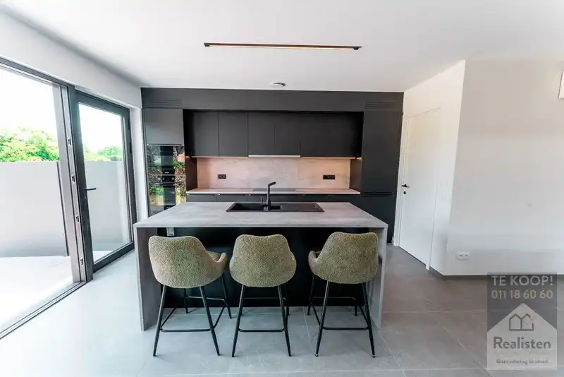 Instapklare nieuwbouwwoning - OB met garage foto 9