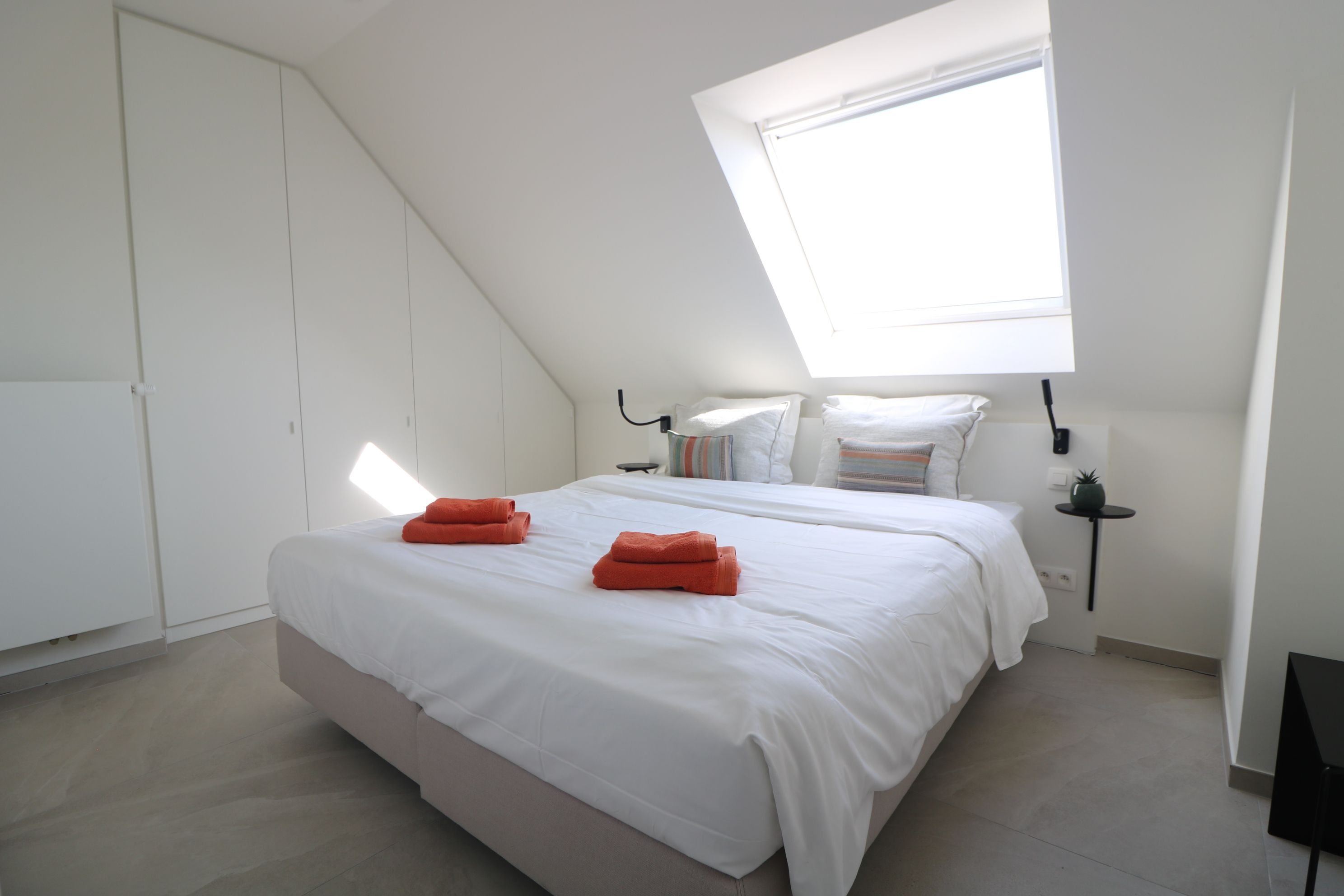Luxueus, modern 3-slaapkamerappartement vlakbij Grote Markt foto 8