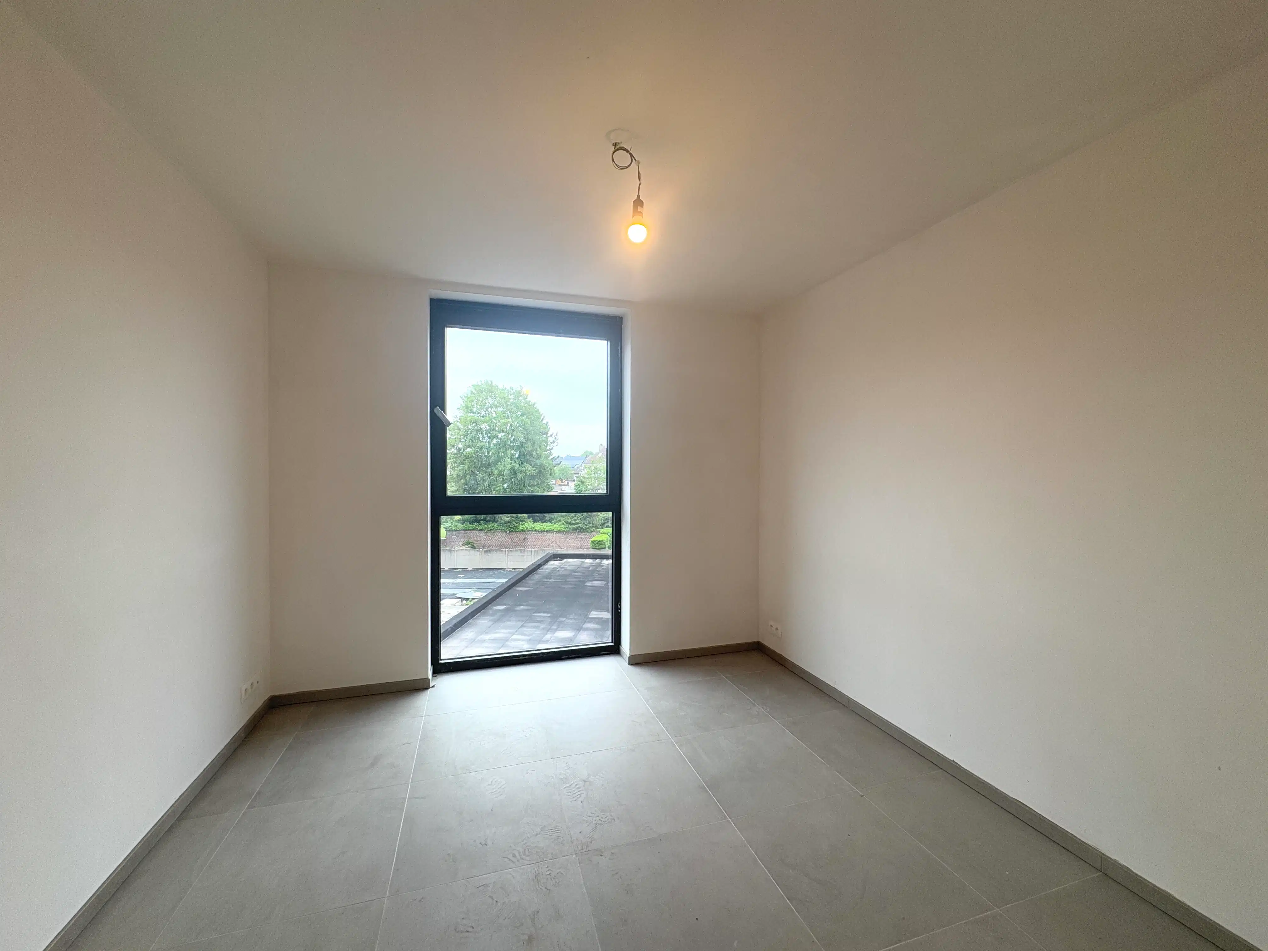 Nieuwbouwappartement met 3 slaapkamers en twee terrassen foto 8