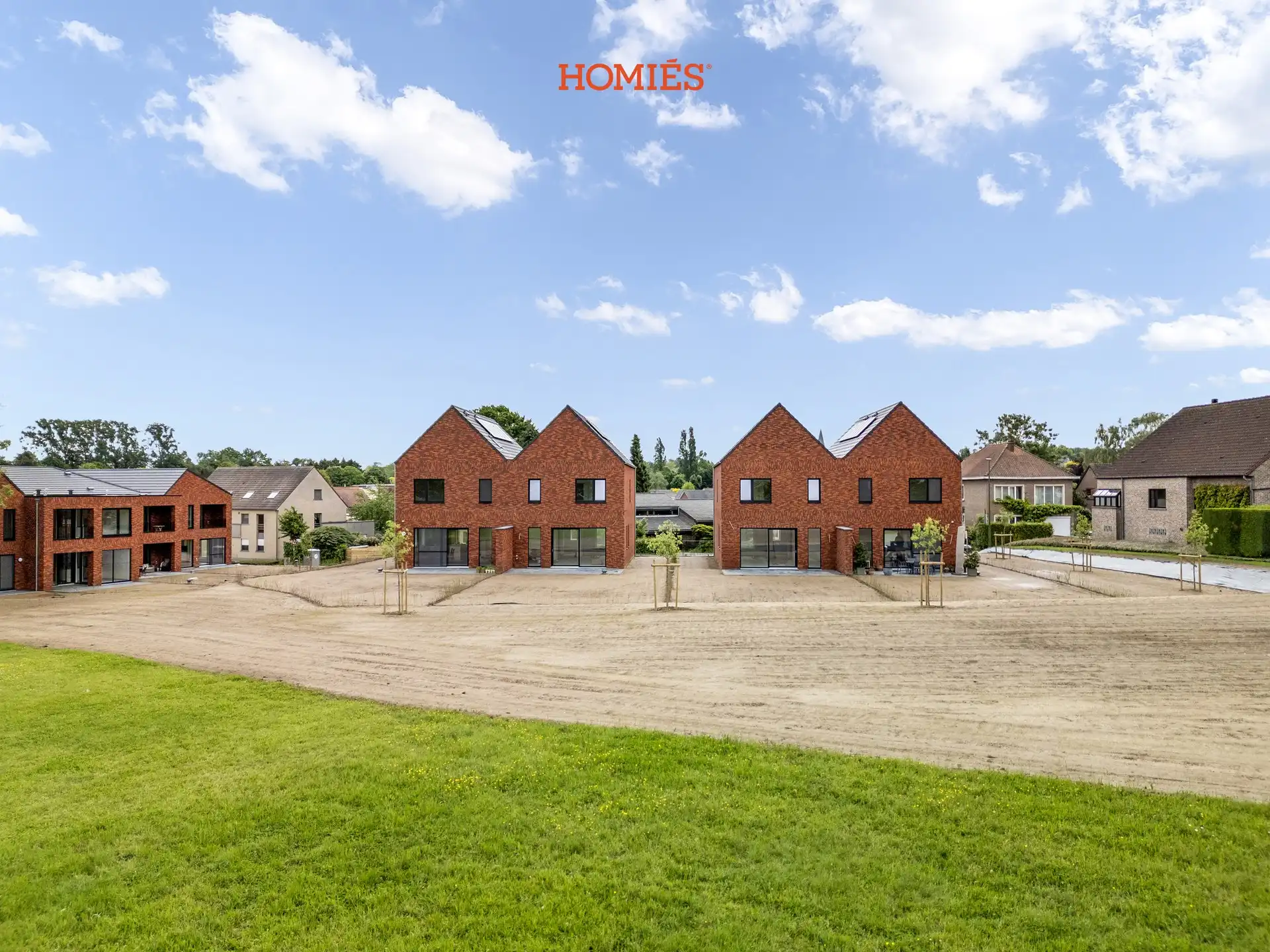 Hoogwaardige nieuwbouwwoning met prachtig zicht foto {{pictureIndex}}