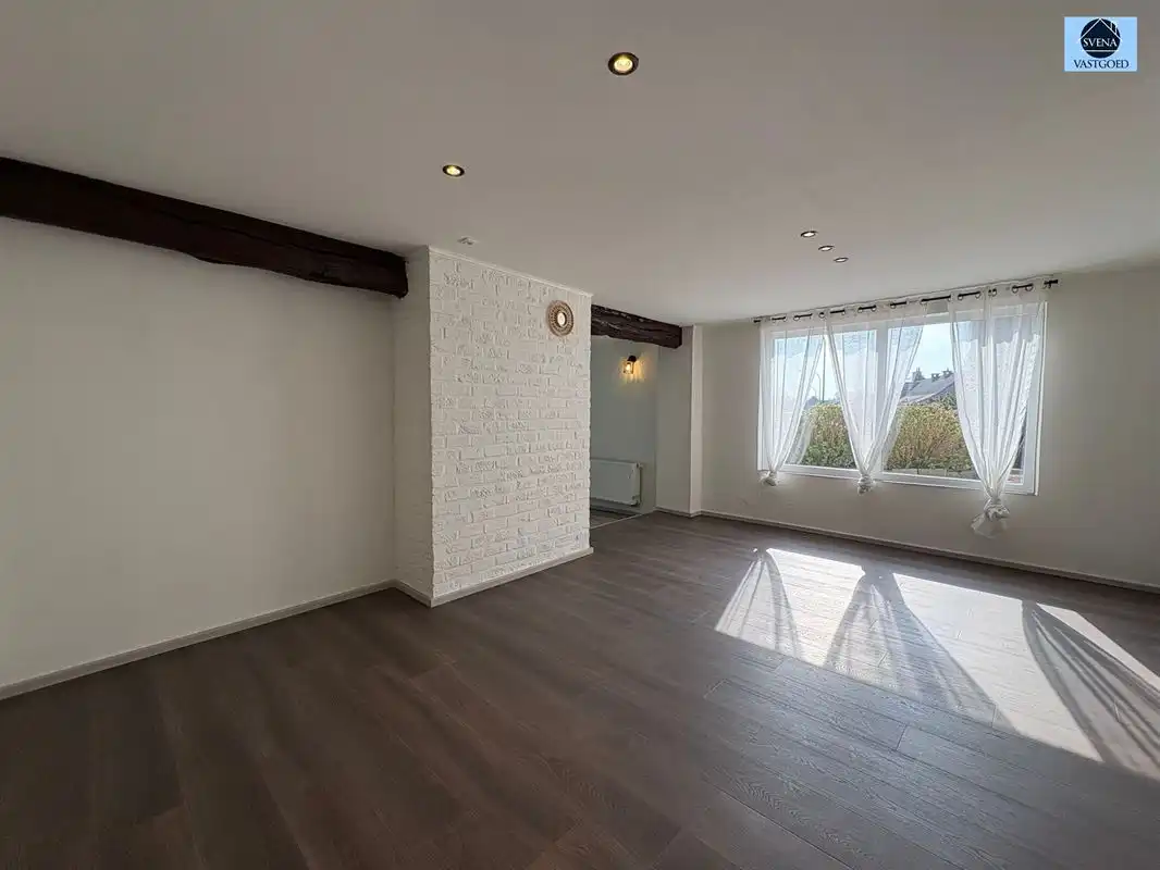 WONING MET 3 SLAAPKAMERS EN TUIN foto 2