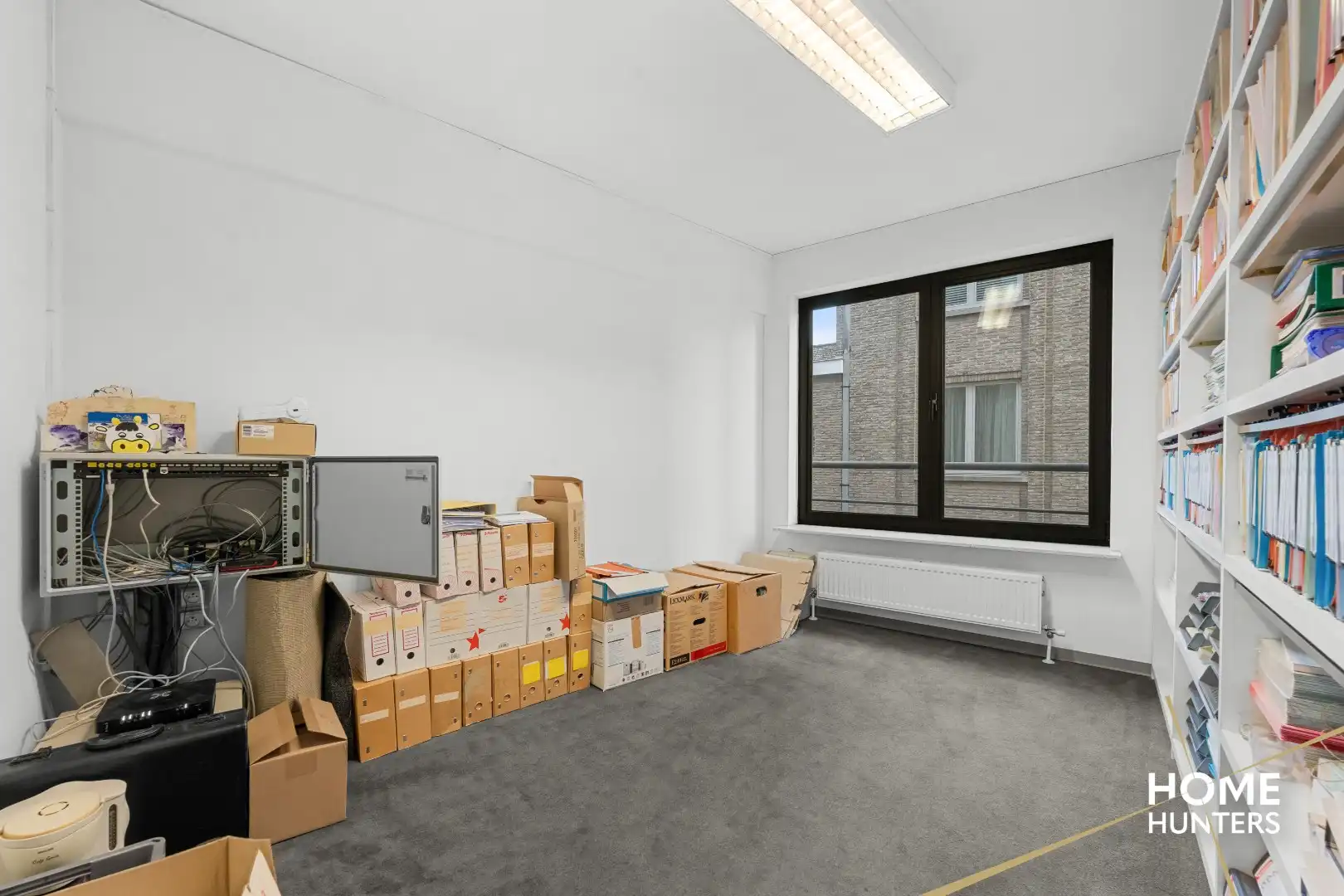 Kantoorruimte bestaande uit twee verdiepingen op het Colaertplein te Ieper foto 12