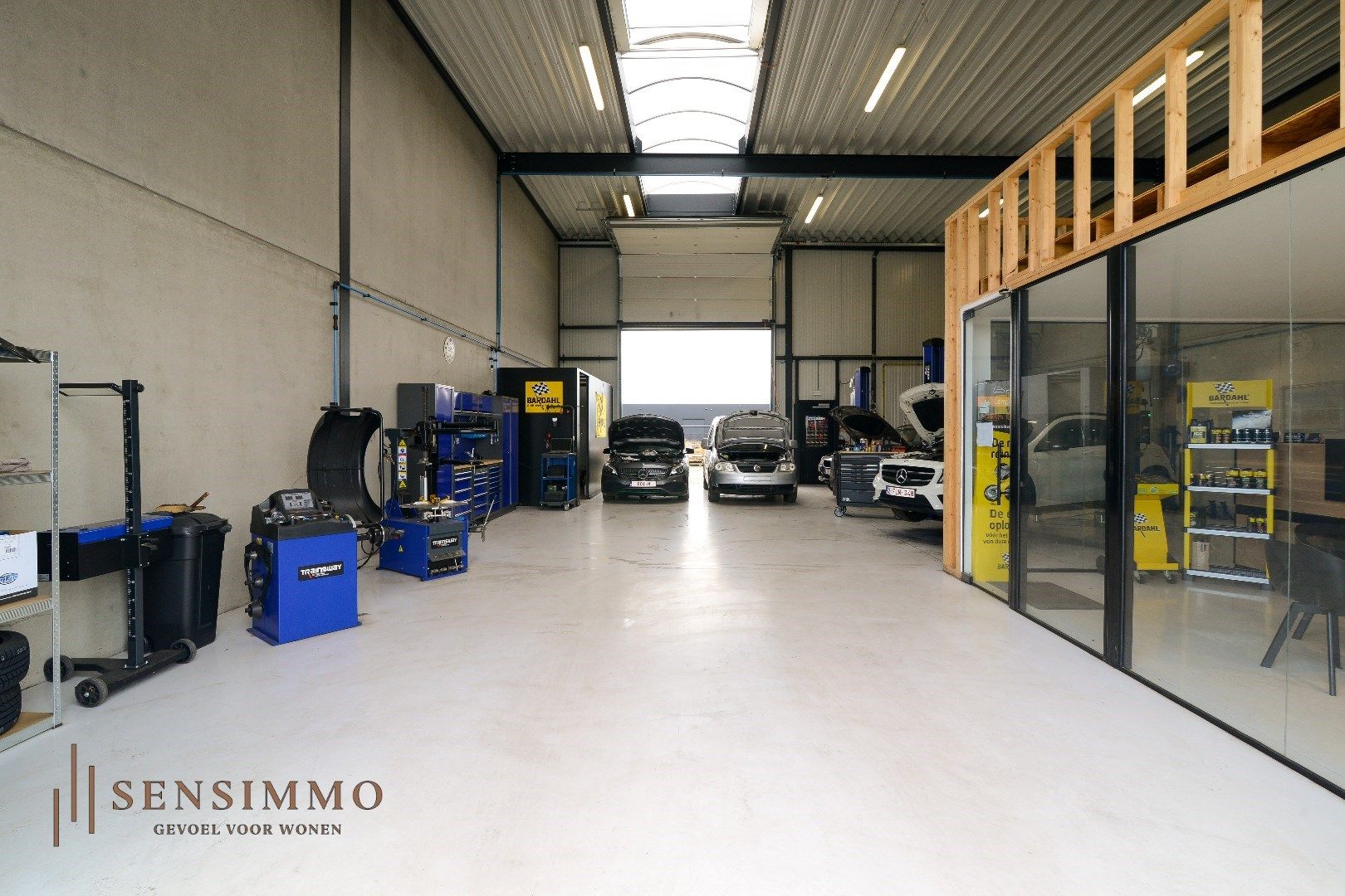 Overname Garage – Instapklaar & volledig uitgerust! foto 6