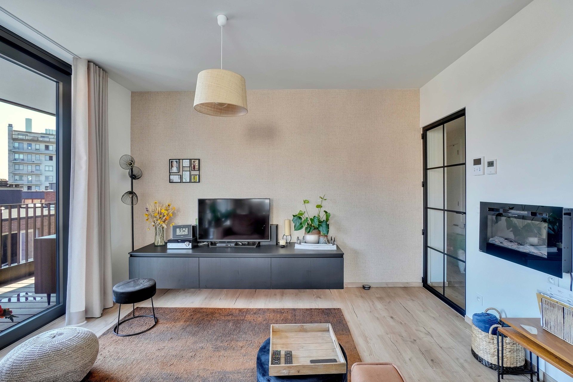 Trendy 2 slaapkamer appartement met prachtig terras en gemeenschappelijke binnentuin in hartje Hasselt. foto 2