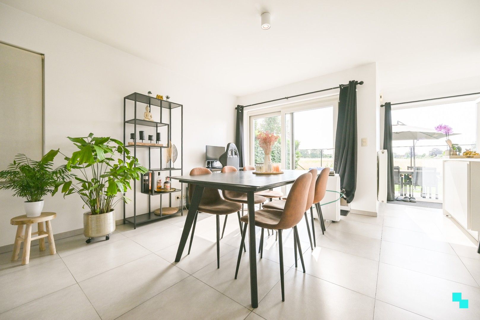 Instapklare woning op gegeerde verkaveling te Izegem foto 9