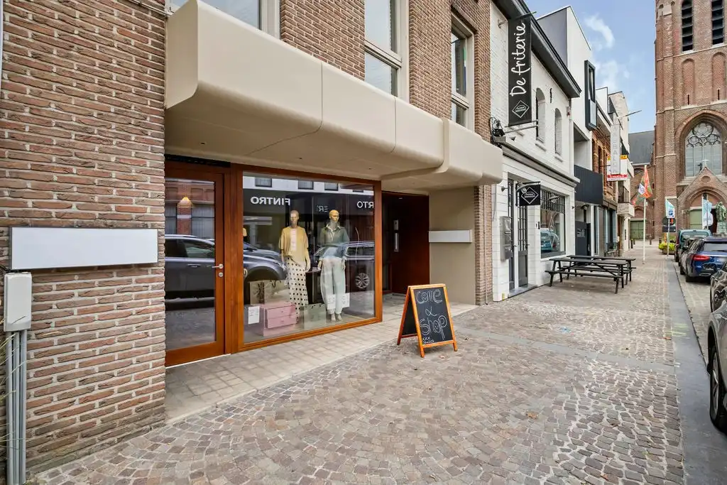 Handelspand te huur in het centrum van Avelgem – ook mogelijk als pop-up foto 2
